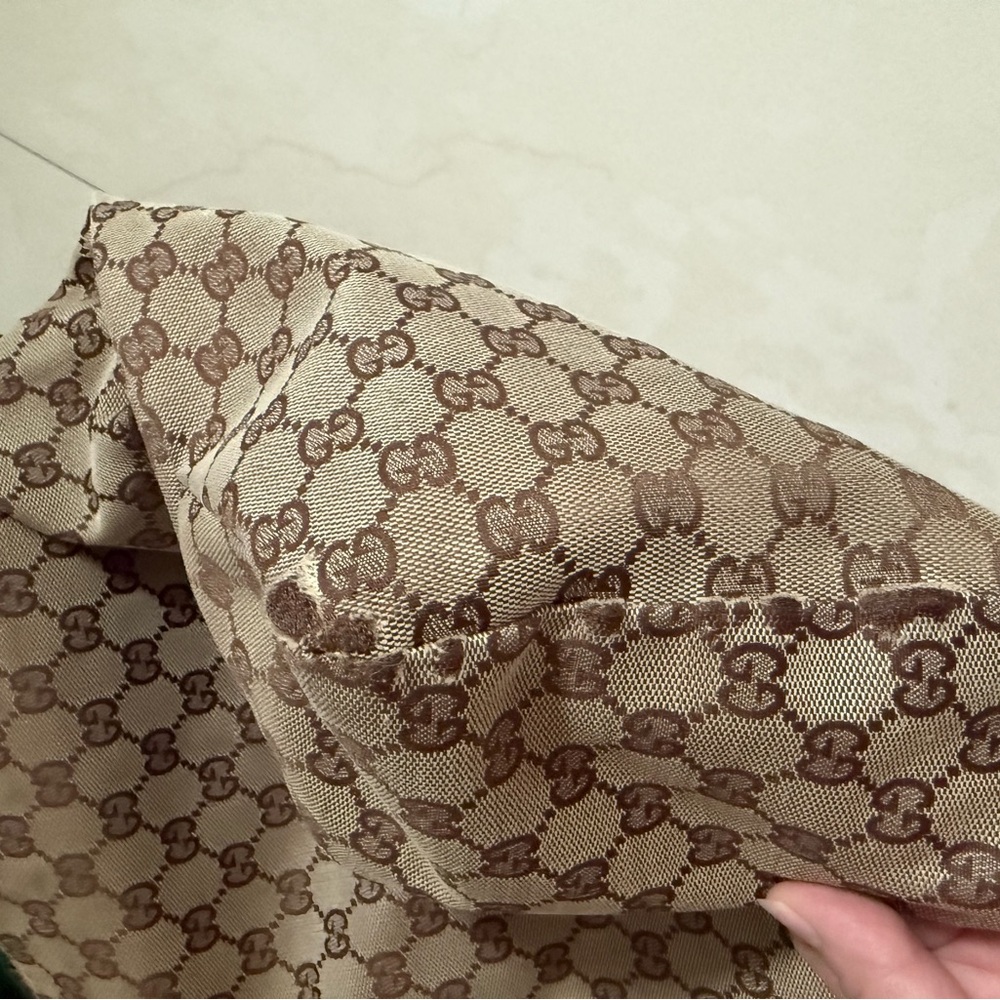 Gucci Beige and Green Hobo Bag - Picture 5 of 14